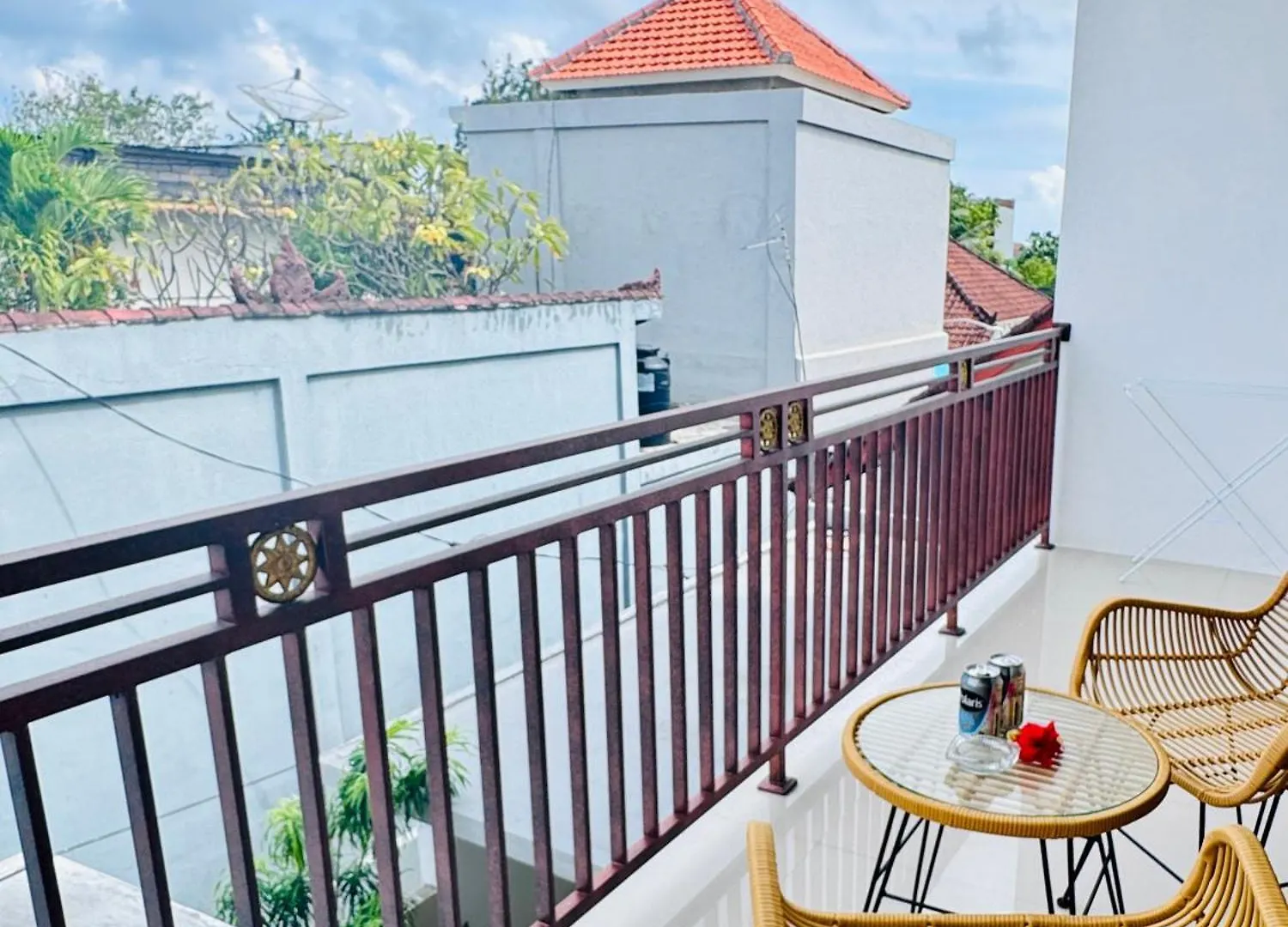 Y&J Aparthotel Seminyak  Seminyak (Bali)